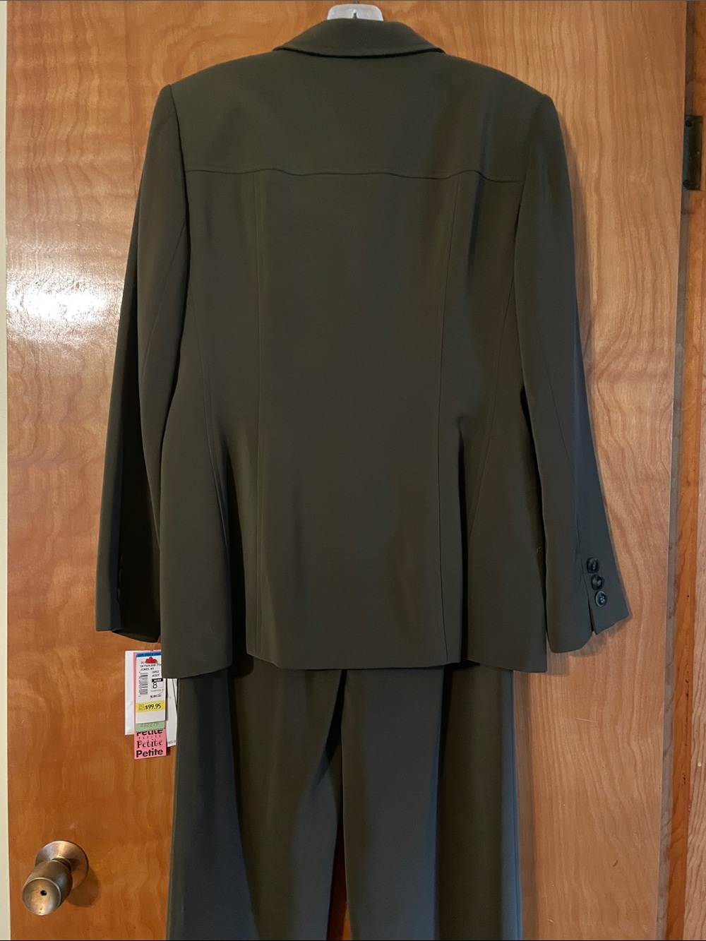 Women’s Two-Piece Olive Green Pantsuit - Classic Tailored Blazer & Trousers - Picture 3 of 5